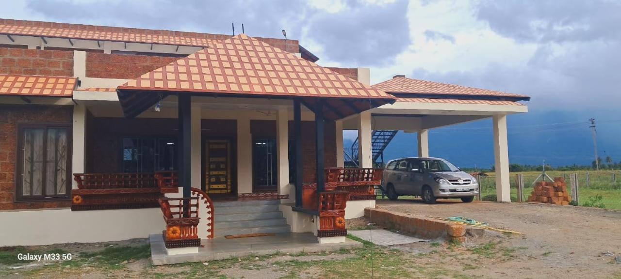 Lakshmi Illam Near Isha Yoga Adiyogi Apartamento Alāndurai Exterior foto